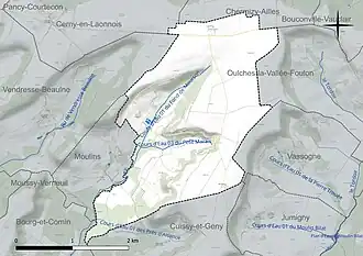 Carte en couleur présentant le réseau hydrographique de la commune