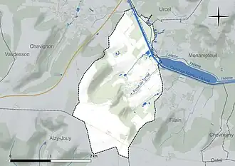 Carte en couleur présentant le réseau hydrographique de la commune