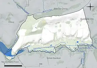 Carte en couleur présentant le réseau hydrographique de la commune