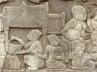 Maison à ossature bois et couverture de tuiles. Bayon, galerie extérieure. Fin XIIe-début XIIIe s. Grès. In situ