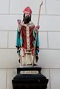 Église paroissiale du Sacré-Cœur : statue de saint Aubin.