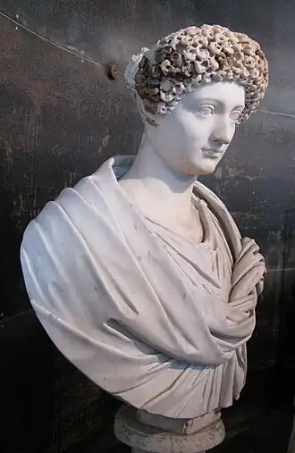 Portrait de Julia Titi, v. 80. Palais Altemps