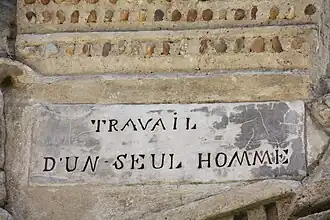 Travail d'un seul homme.