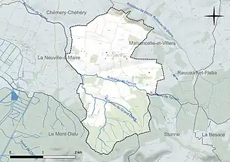 Carte en couleur présentant le réseau hydrographique de la commune