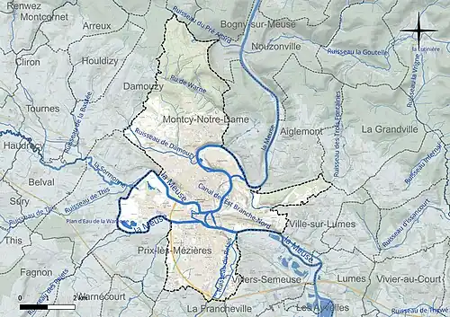 Carte en couleur présentant le réseau hydrographique de la commune