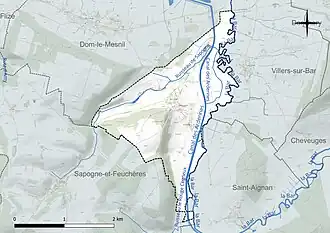 Carte en couleur présentant le réseau hydrographique de la commune