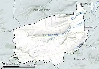 Carte en couleur présentant le réseau hydrographique de la commune