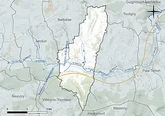 Carte en couleur présentant le réseau hydrographique de la commune