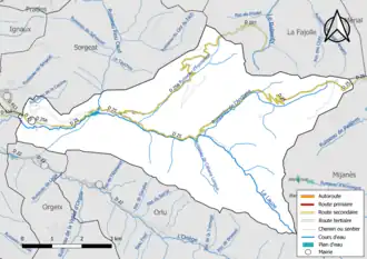 Carte en couleur présentant le réseau hydrographique de la commune