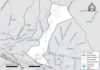Carte en couleur présentant le réseau hydrographique de la commune