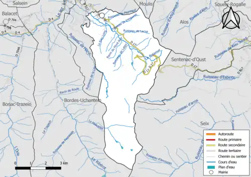 Carte en couleur présentant le réseau hydrographique de la commune