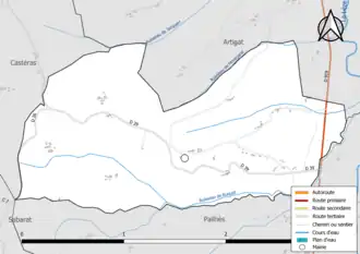 Carte en couleur présentant le réseau hydrographique de la commune