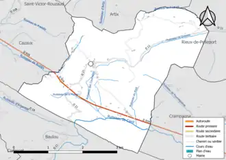 Carte en couleur présentant le réseau hydrographique de la commune