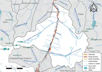 Carte en couleur présentant le réseau hydrographique de la commune