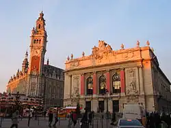 Photo de la nouvelle bourse et de l'opéra à Lille.