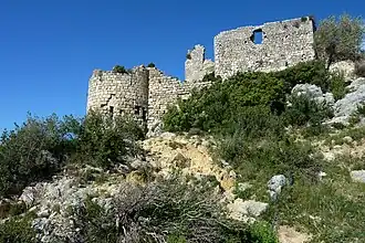 Vue à partir du bas de la colline.