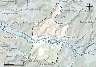 Carte en couleur présentant le réseau hydrographique de la commune