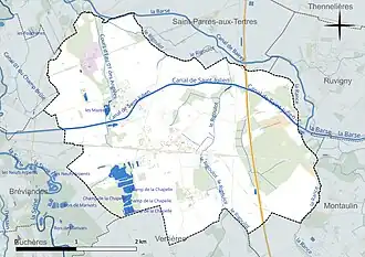 Carte en couleur présentant le réseau hydrographique de la commune