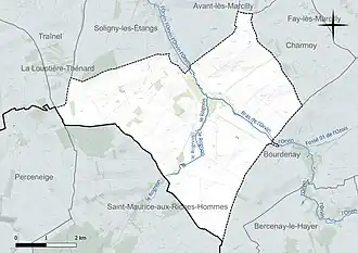 Carte en couleur présentant le réseau hydrographique de la commune