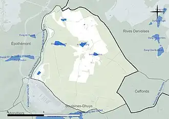 Carte en couleur présentant le réseau hydrographique de la commune
