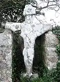 Mahalon : la croix en granite d'Ar Groaz Ru (1647).