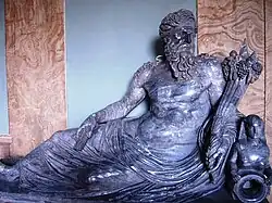 Statue couchée du Nil