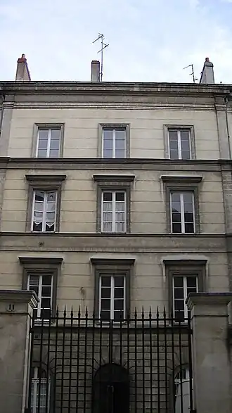 Immeuble sur cours Cambronne