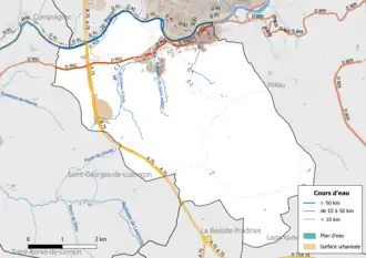 Carte en couleur présentant le réseau hydrographique de la commune
