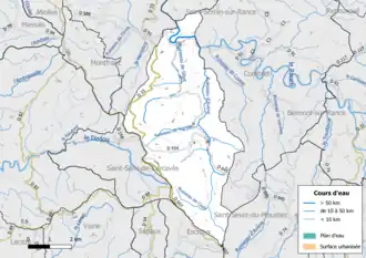 Carte en couleur présentant le réseau hydrographique de la commune