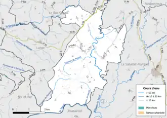 Carte en couleur présentant le réseau hydrographique de la commune
