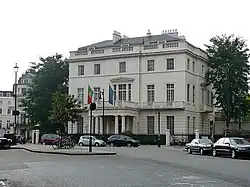 Ambassade à Londres.