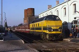 Train à quai (1995).