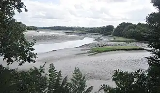 La ria de la Penzé à marée basse (vue vers l'amont prise en amont du Pont de la Corde).