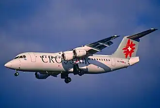 HB-IXM, l'Avro 146-RJ 100 de Crossair impliqué, ici à l'aéroport international de Zurich en juillet 2001, quatre mois avant l'accident.