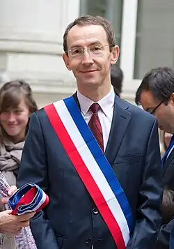 Maire (PS) du 11e&nbsp;arrdt : François Vauglin.