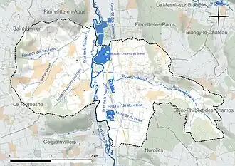 Carte en couleur présentant le réseau hydrographique de la commune