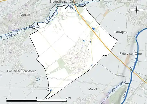 Carte en couleur présentant le réseau hydrographique de la commune