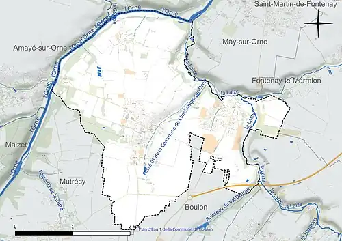 Carte en couleur présentant le réseau hydrographique de la commune