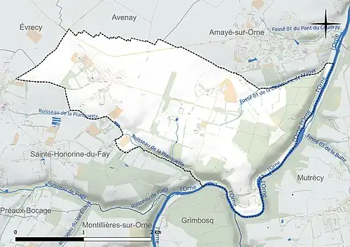 Carte en couleur présentant le réseau hydrographique de la commune