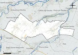 Carte en couleur présentant le réseau hydrographique de la commune