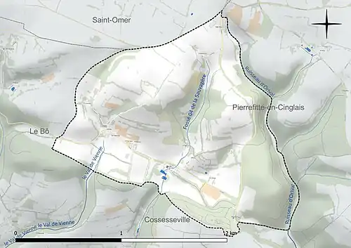Carte en couleur présentant le réseau hydrographique de la commune