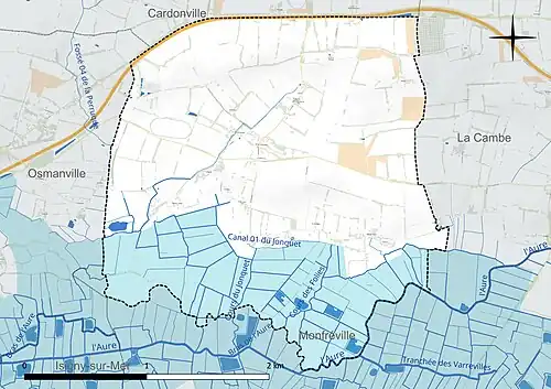 Carte en couleur présentant le réseau hydrographique de la commune