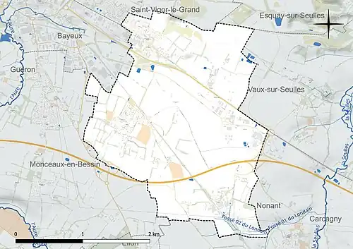 Carte en couleur présentant le réseau hydrographique de la commune