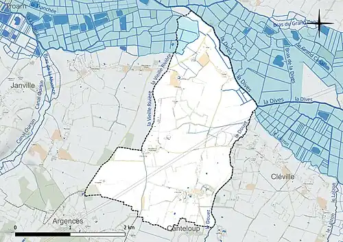 Carte en couleur présentant le réseau hydrographique de la commune