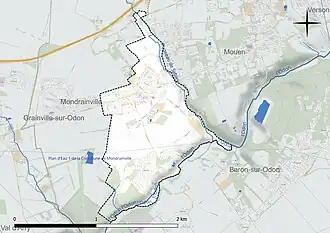 Carte en couleur présentant le réseau hydrographique de la commune
