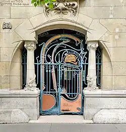 No&nbsp;14 : entrée du castel Béranger.