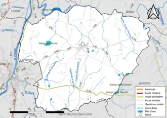 Carte en couleur présentant le réseau hydrographique de la commune
