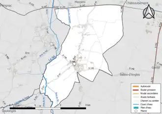 Carte en couleur présentant le réseau hydrographique de la commune