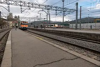 Les trois quais centraux.