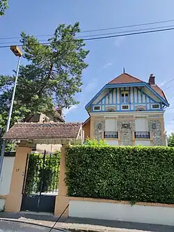 17, rue Portal, Enghien.